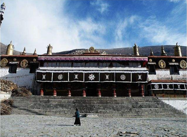 Drepung Monastery is one of the three greatest Gelug university gompas in Tibet.