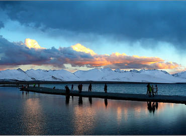Namtso Lake at evening Namtso Lake at evening