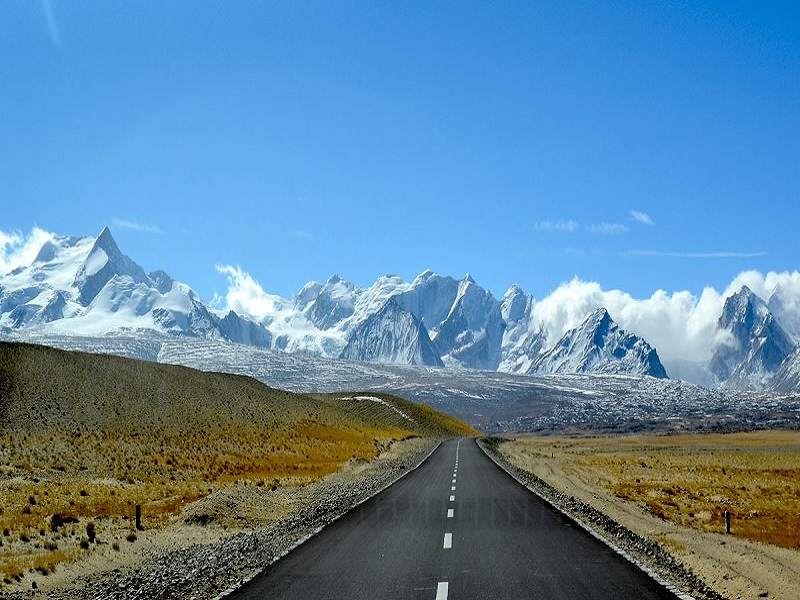 Traveling to Tibet from Kathmandu, Nepal following the Friendship Highway