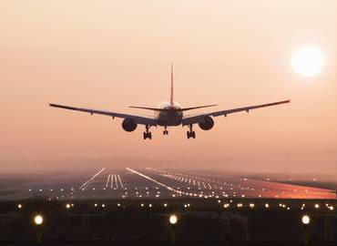 More and more airlines provide flights to Tibet, and Sichuan Airlines, Tibet Airlines, Air China, China Eastern Airlines and China Southern Airlines are best airlines to Tibet.