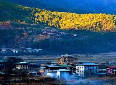 Cultural Highlights of Bhutan, Nepal and Tibet Cultural Highlights of Bhutan, Nepal and Tibet
