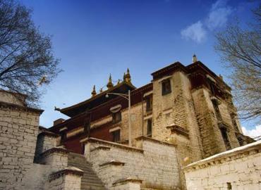 Sera Monastery has a rich collection of cultural relics